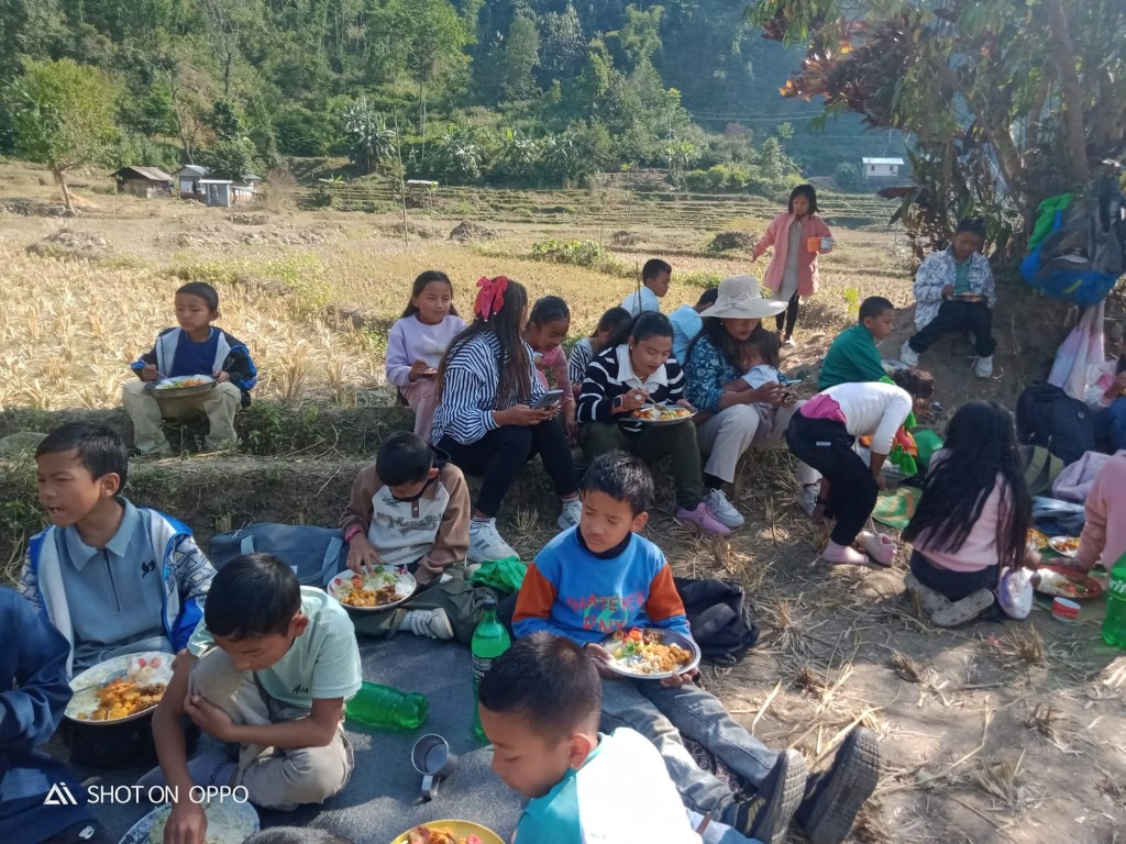 Outdoor Picnic & Field Gathering